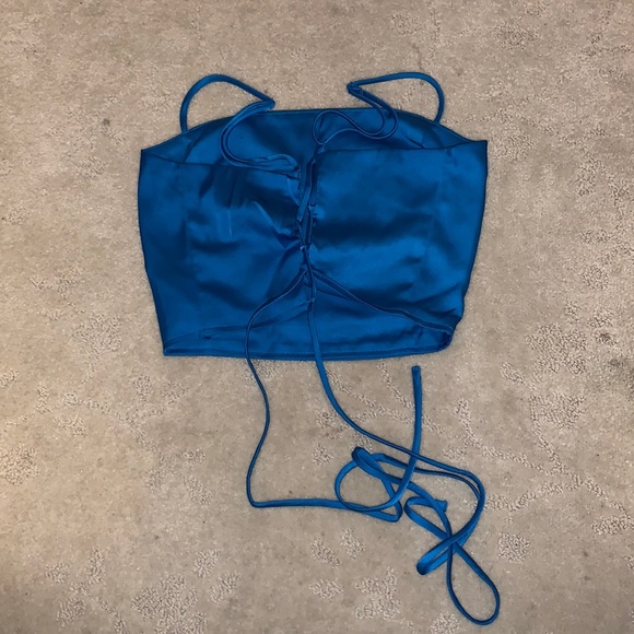 Garage Crop Top - Picture 3 of 3